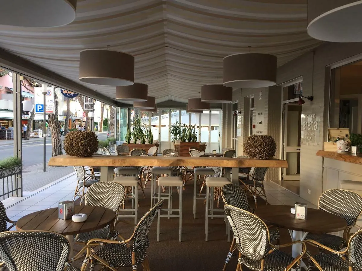 לידו די ג'סולו Hotel Arena  לידו די ג'סולו